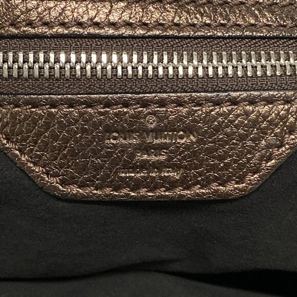 Auth LOUIS VUITTON L M95999 Acajou Mahina - RC2078 Handbag - Picture 6 of 16
